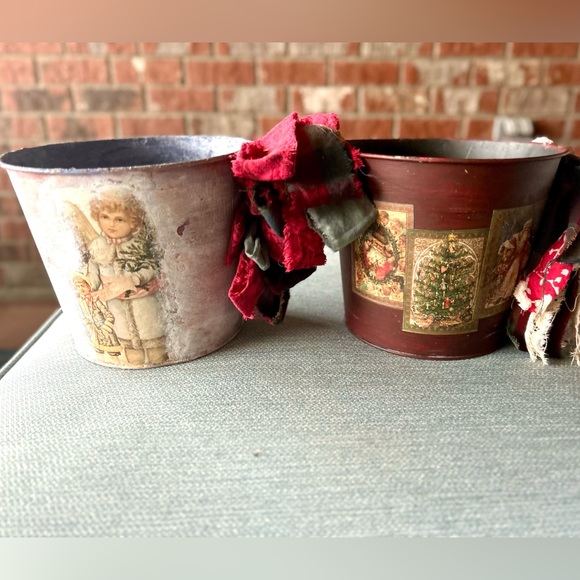 2 Vintage  Rustic Christmas Baskets Pails Planters Handmade 6.5 inches - Picture 4 of 9